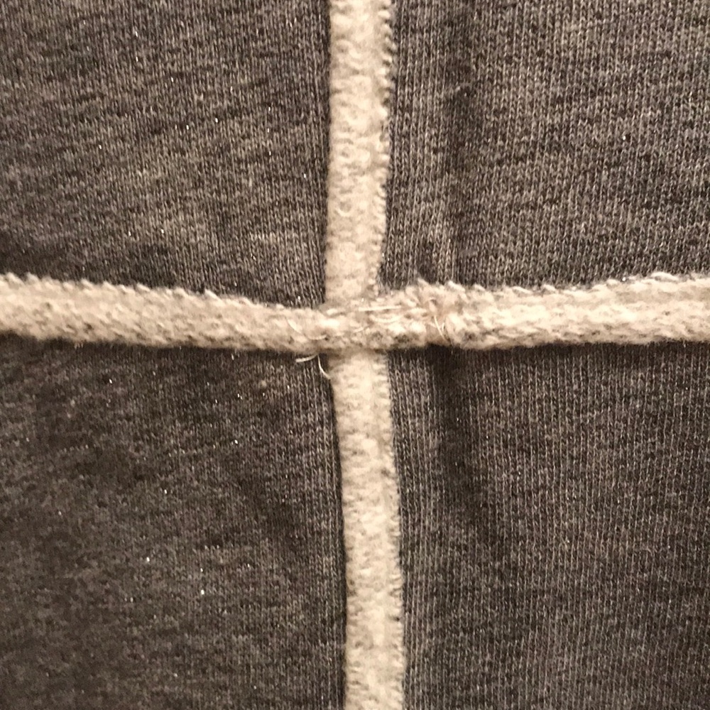 Lacoste - Picture 4 of 6